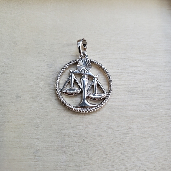 Libra Charm Pendant - Picture 1 of 3